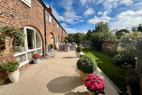 undefined, Camerton Hall Lane, Camerton, Hull