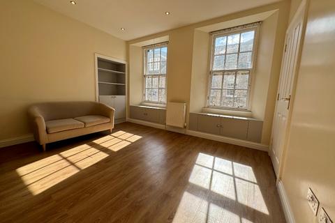 2 bedroom flat to rent, Rose Street, Edinburgh EH2