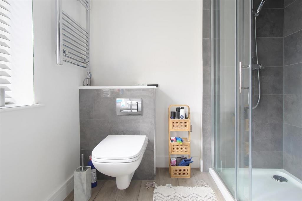 Ensuite.jpg