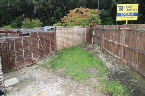 1 bedroom end of terrace house for sale, Millais Close, Crawley