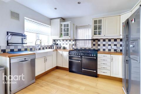 undefined, Wennington Road, Rainham