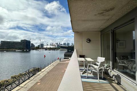 Western Gateway, London E16