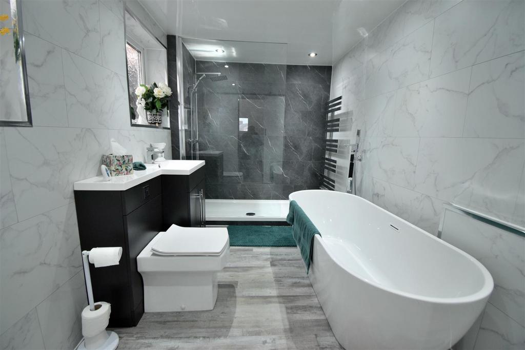 Bathroom / WC