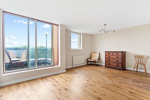 2 bedroom maisonette to rent, Asher Way, London, E1W