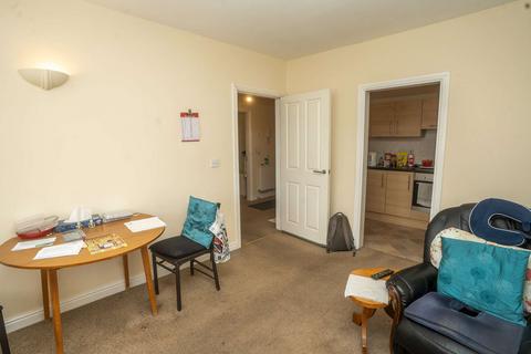 2 bedroom flat for sale, Lynwood Road, Liverpool L9
