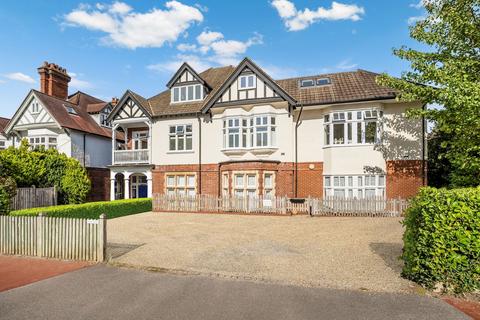 undefined, Warwick Park, Tunbridge Wells, TN2