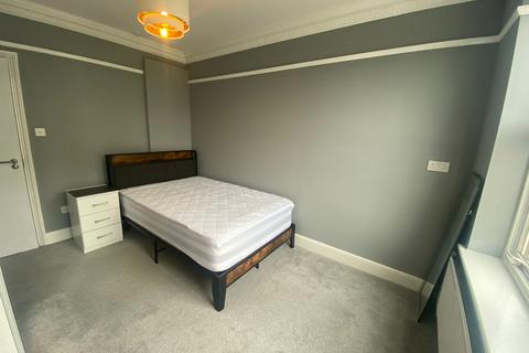 undefined, 50 Bushey Grove Road  Room 13 Bushey  WD23 2JJ