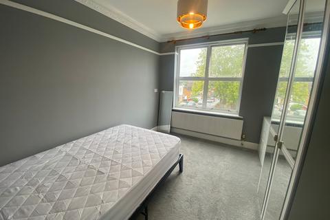 undefined, 50 Bushey Grove Road  Room 13 Bushey  WD23 2JJ