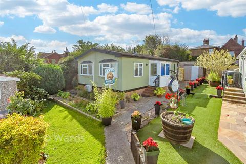 2 bedroom park home for sale, Lower Road, East Farleigh, Maidstone, Kent