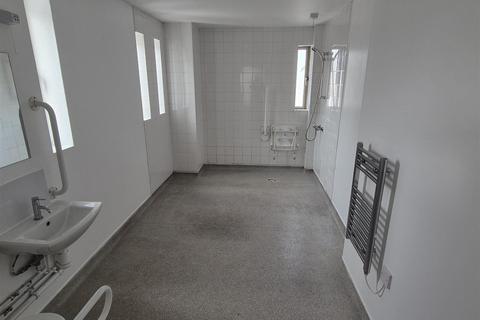 Studio to rent, LARGE STUDIO WITH BILLS INCLUDED