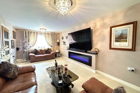 3 bedroom detached house for sale, Howgate Drive, Eastfield, YO11