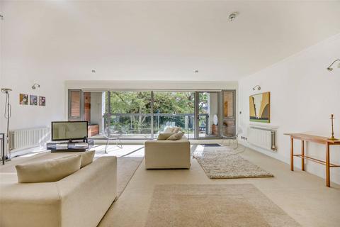 2 bedroom apartment for sale, Century Court, Montpellier Grove, Cheltenham, Gloucestershire, GL50