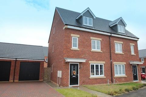 4 bedroom semi-detached house for sale, Dobson Street, North Shields, Tyne and Wear, NE29