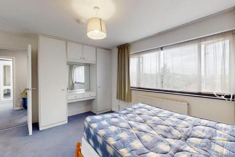 1 bedroom in a house share to rent, Sudbury Court Road, Harrow, HA1