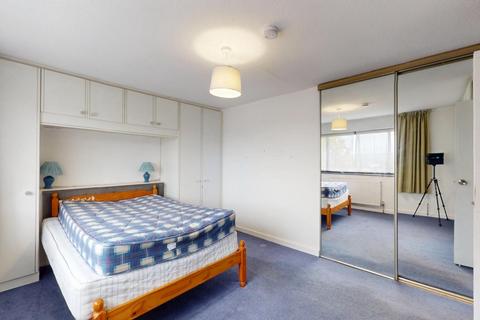 1 bedroom in a house share to rent, Sudbury Court Road, Harrow, HA1