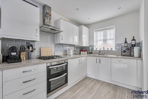 undefined, Emerald Crescent, Swindon, SN25