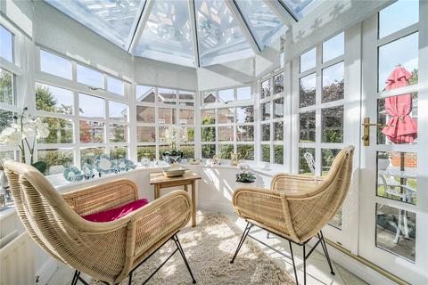 3 bedroom retirement property for sale, Whybrow Gardens, Castle Village, Berkhamsted, Hertfordshire, HP4