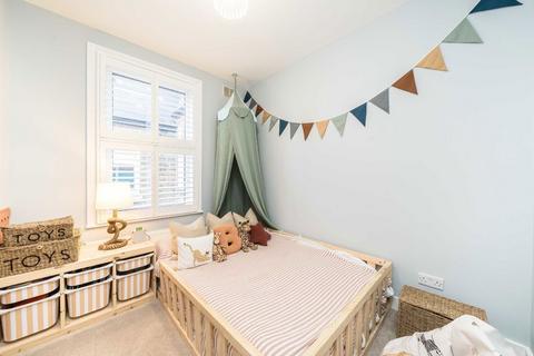 7a Waldron Road, London, SW18 3TB