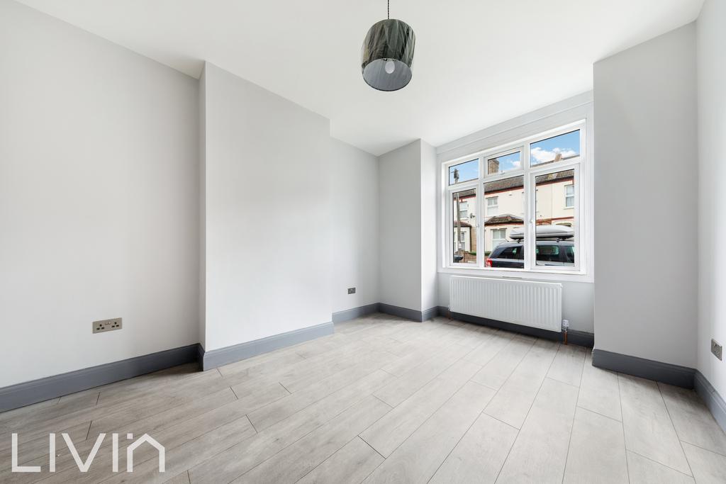 Malcolm road, 22 22