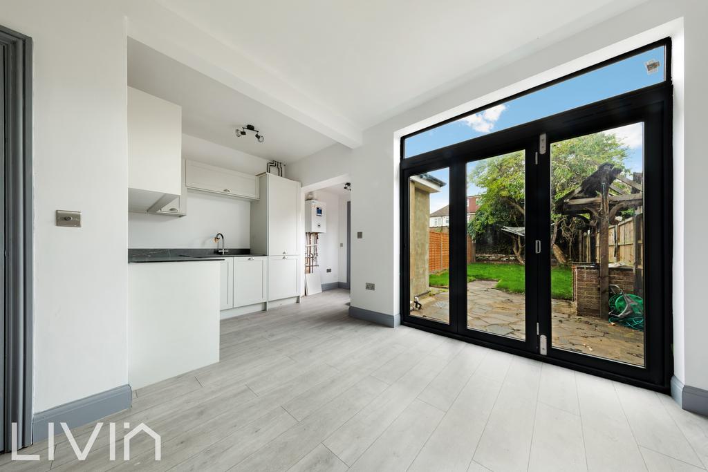 Malcolm road, 22 37