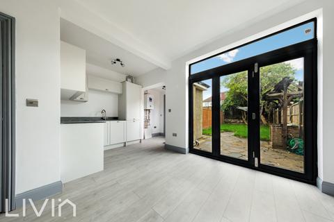 undefined, London SE25