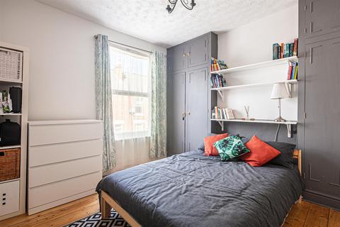 77 Rydal Road, Sheffield, S8 0UR