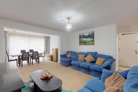 1 bedroom in a house share to rent, Sudbury Court Road, Harrow, HA1
