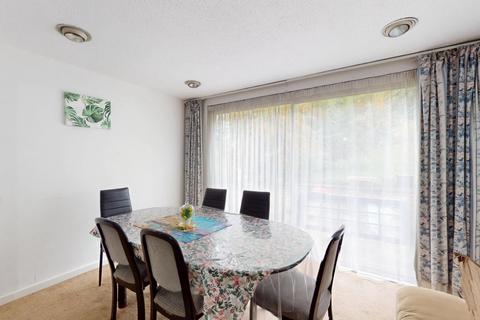 1 bedroom in a house share to rent, Sudbury Court Road, Harrow, HA1