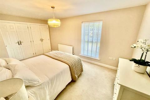 27 Liverymen Walk, Greenhithe, DA9 9GZ