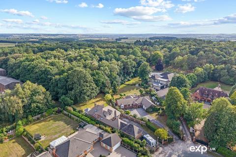 6 bedroom detached house for sale, Regina Crescent, Nottingham NG15