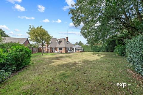 6 bedroom detached house for sale, Regina Crescent, Nottingham NG15