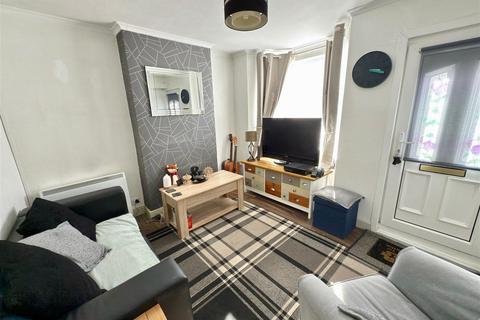 3 bedroom end of terrace house for sale, Southwell Road, Lowestoft, Suffolk, NR33