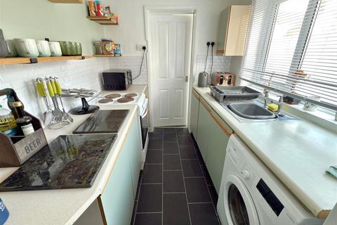 3 bedroom end of terrace house for sale, Southwell Road, Lowestoft, Suffolk, NR33