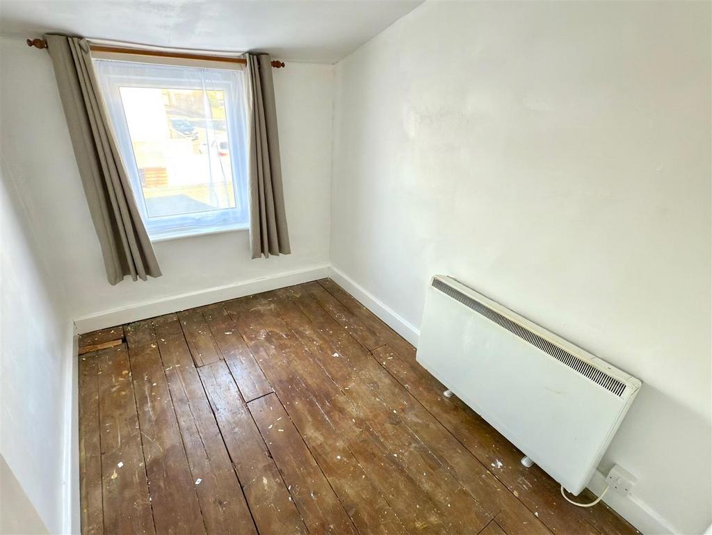 BED 3.jpg