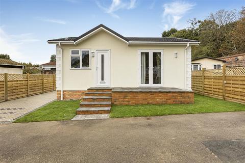 undefined, Peppard Road, Emmer Green, Reading