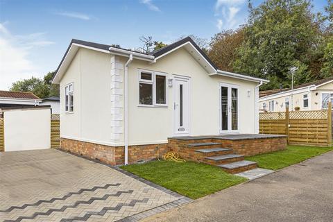 undefined, Peppard Road, Emmer Green, Reading