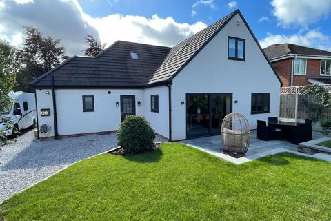 4 bedroom detached bungalow for sale, Churchfield Lane, Darton