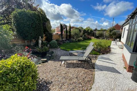 4 bedroom detached bungalow for sale, Churchfield Lane, Darton