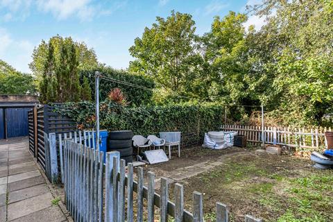 2 bedroom flat for sale, Greystead Road, London, SE23 3SD
