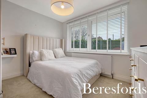 1 Glenside, Billericay, CM11 2LY