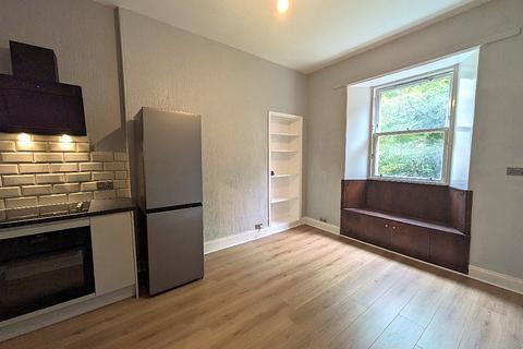 2 bedroom flat to rent, Upper Grove Place, Fountainbridge, Edinburgh, EH3