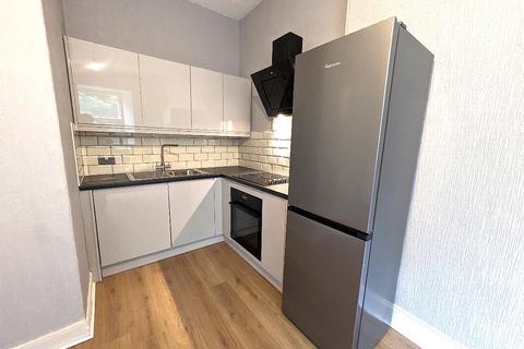 2 bedroom flat to rent, Upper Grove Place, Fountainbridge, Edinburgh, EH3