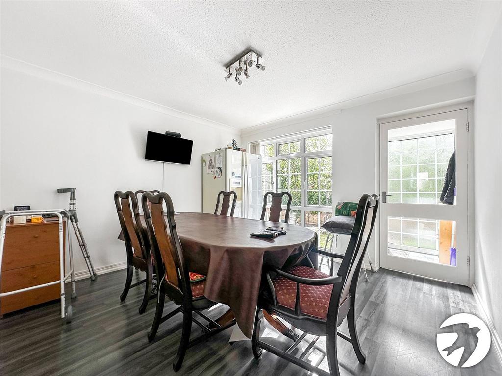 Diner/Bedroom