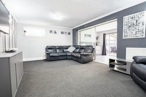 undefined, Windmill Hill Drive, Milton Keynes MK3