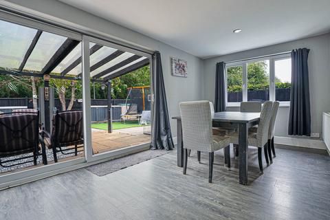 undefined, Windmill Hill Drive, Milton Keynes MK3