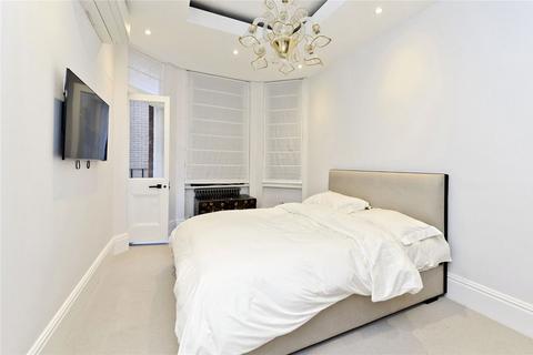 2 bedroom flat to rent, Westminster Palace Gardens, London SW1P