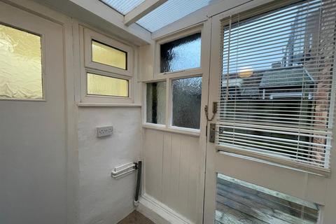 2 bedroom house to rent, Durham Street, Scarborough YO12