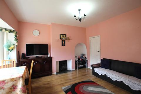 3 bedroom semi-detached house for sale, Astill Drive, Leicester