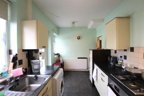 3 bedroom semi-detached house for sale, Astill Drive, Leicester