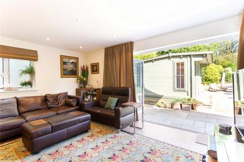 10 Beech Road, Reigate, RH2 9LR